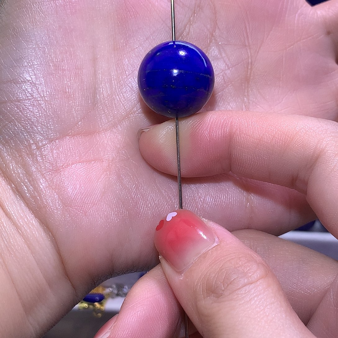 青金石未镶嵌天然原矿单圆珠19.2 m