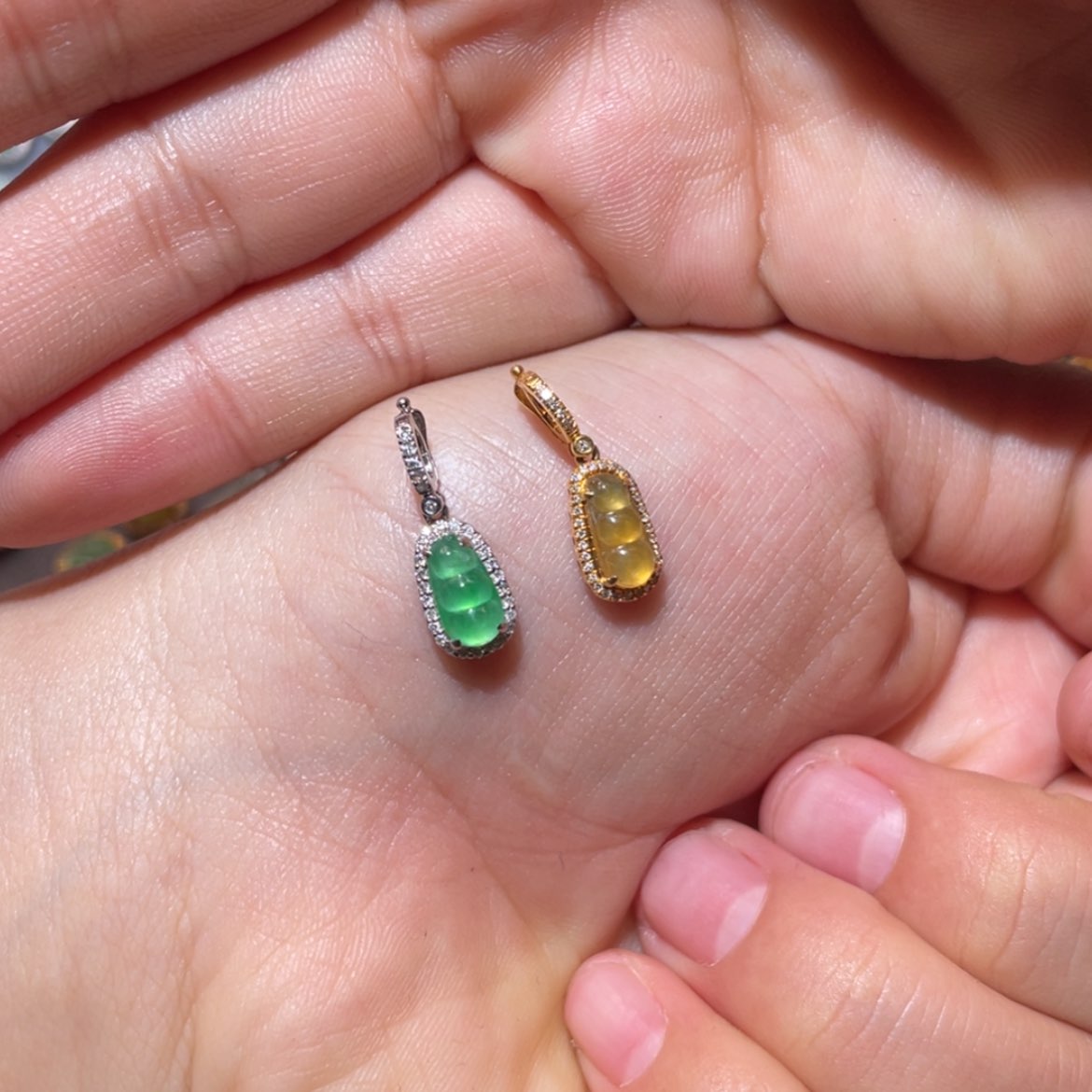 【闪购商品】颈饰18K金镶嵌翡翠