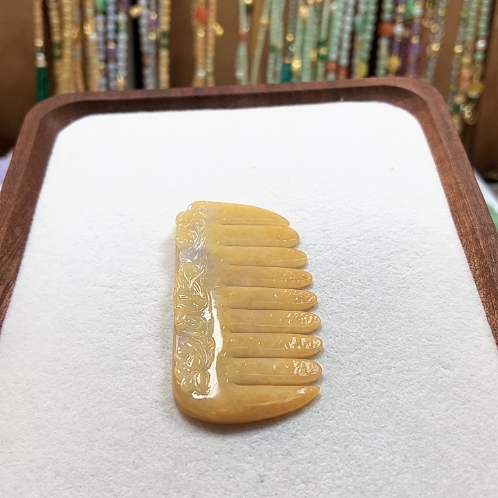 翡翠颈饰未镶嵌吊坠