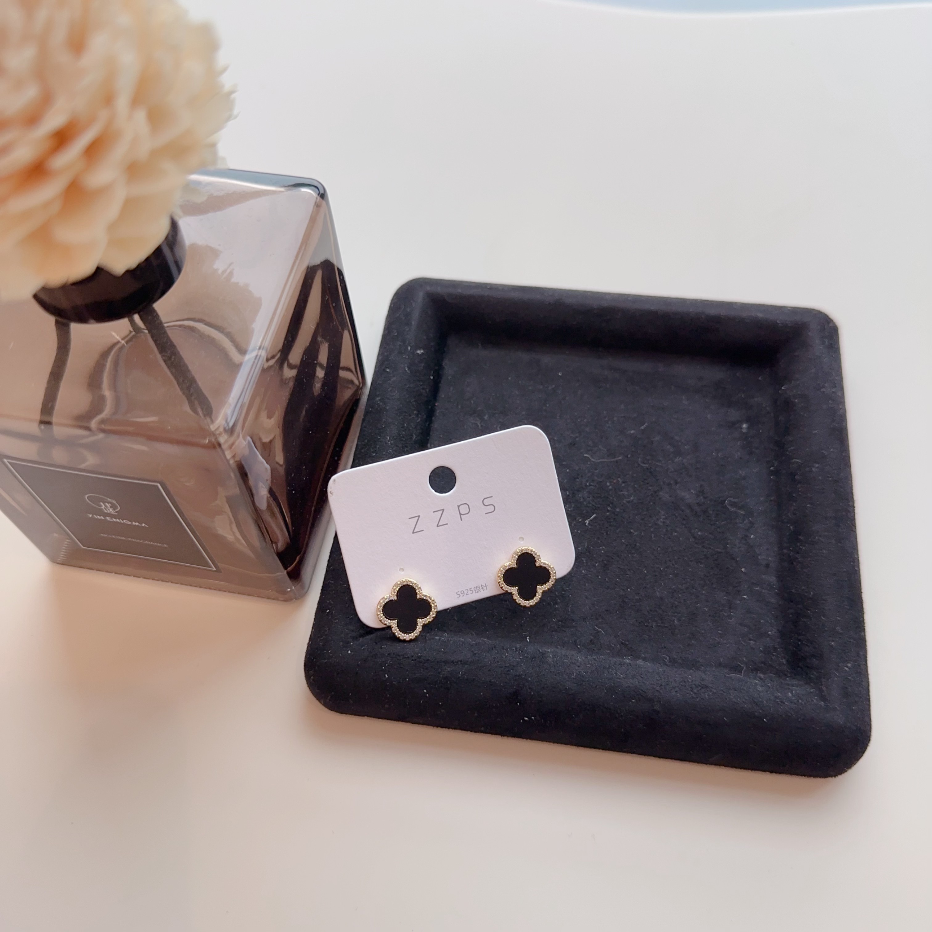 合金仿水晶耳饰 微镶钻黑金小草耳钉ED150 