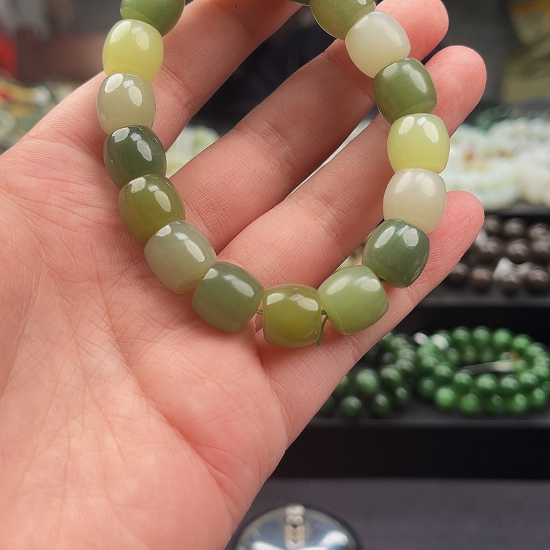 和田玉手串未镶嵌