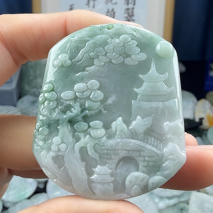 翡翠未镶嵌颈饰翡翠