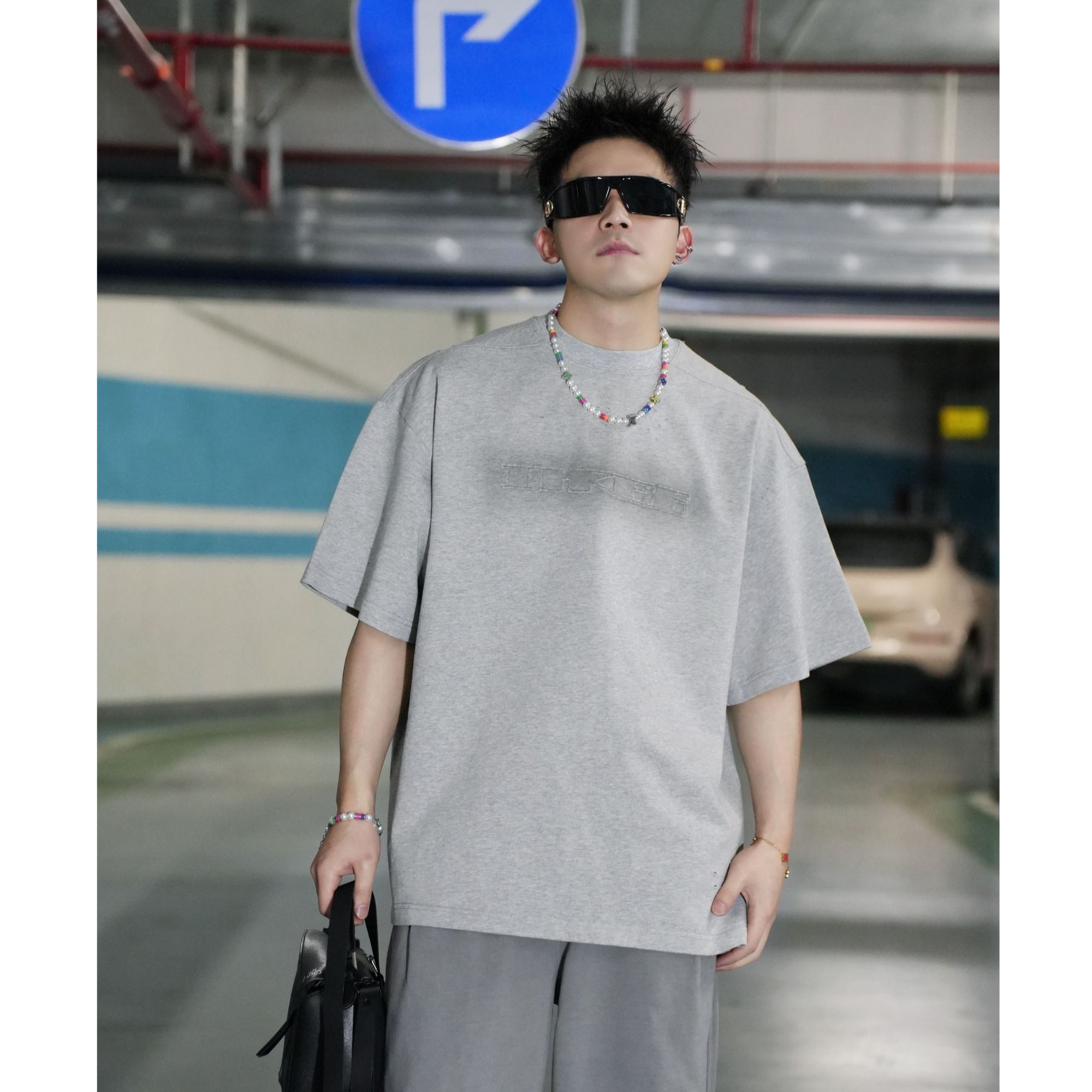 2025夏季新品设计感休闲圆领刺绣重磅短袖T恤男潮流宽松美式半袖