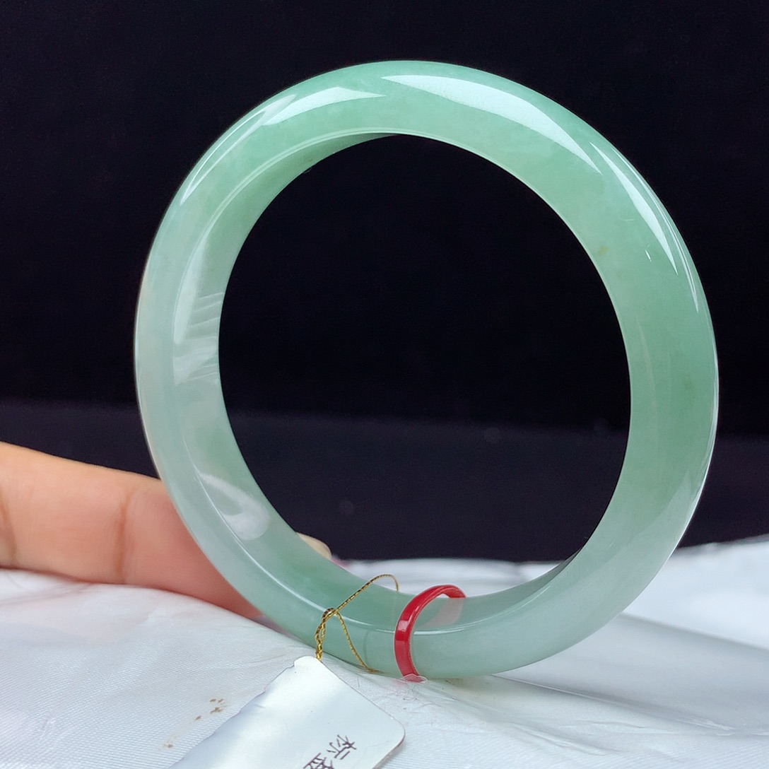 翡翠手镯未镶嵌57圈 3727