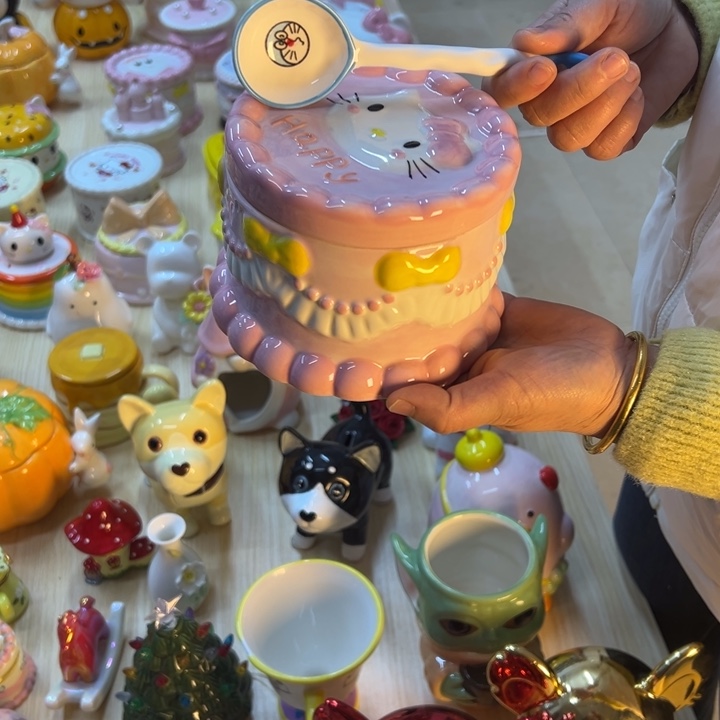 摆件陶瓷等行业的产品出口到世界