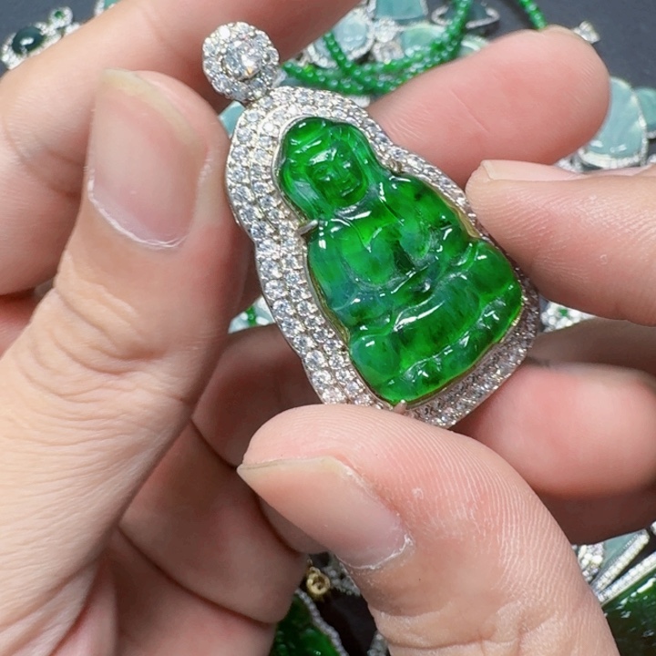 颈饰未镶嵌翡翠天然A货翡翠放漏