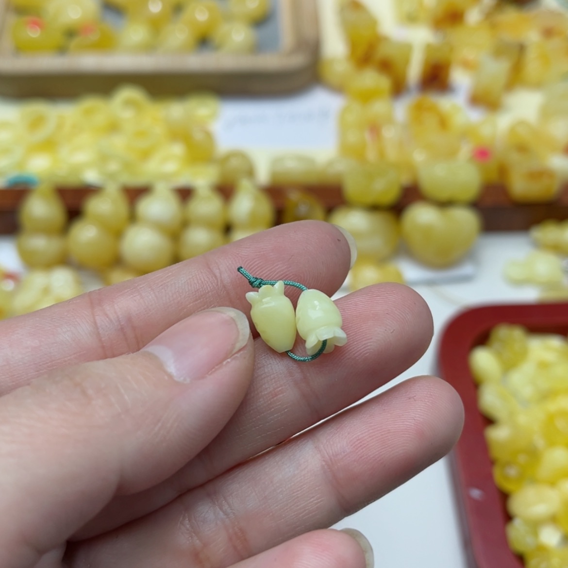 【闪购商品】蜜蜡裸石未镶嵌配饰