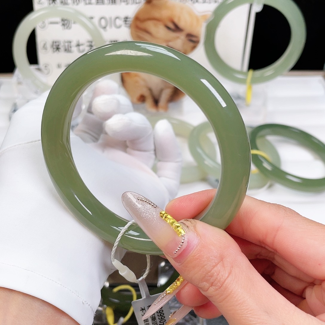 和田玉手镯9K金镶嵌