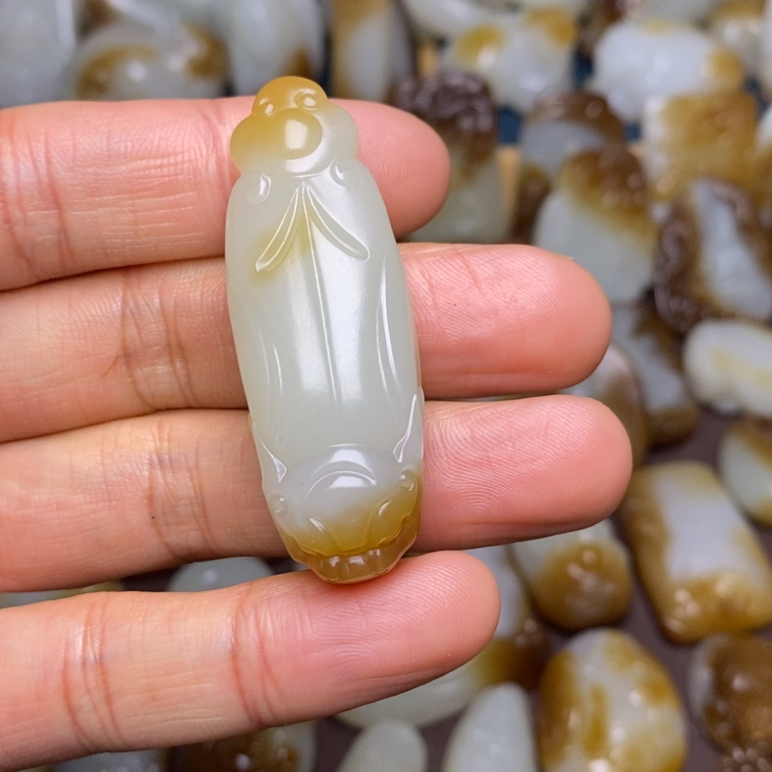 和田玉（子料）未镶嵌颈饰