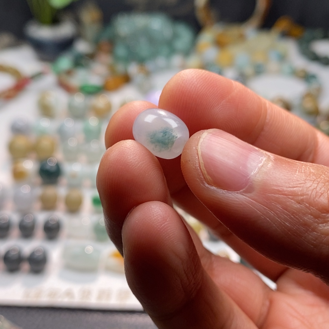 翡翠未镶嵌手链路路通