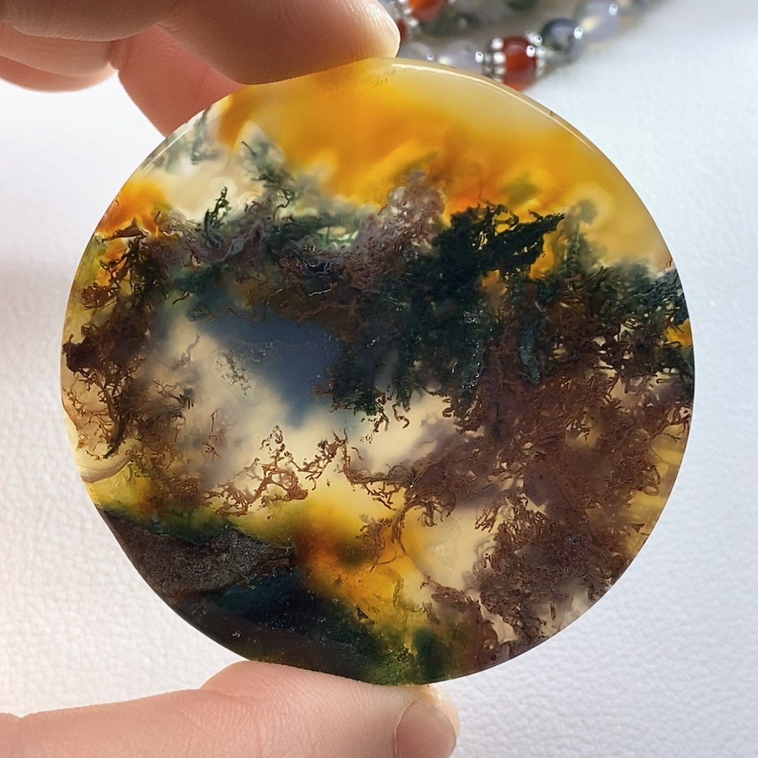 未镶嵌颈饰玛瑙/玉髓宝*