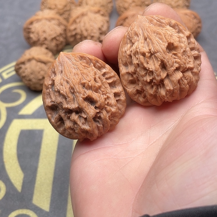 手把件麦穗虎头尺寸42