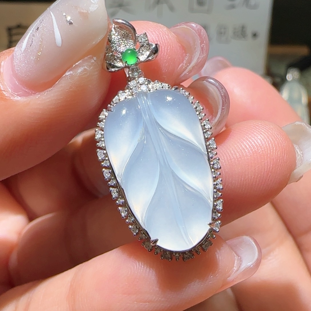【闪购商品】翡翠颈饰18K金镶嵌缅甸