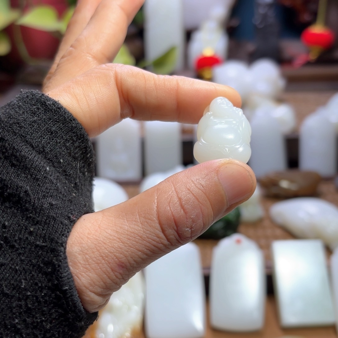 和田玉颈饰未镶嵌