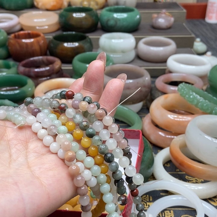 石英质玉手镯未镶嵌盼****乐