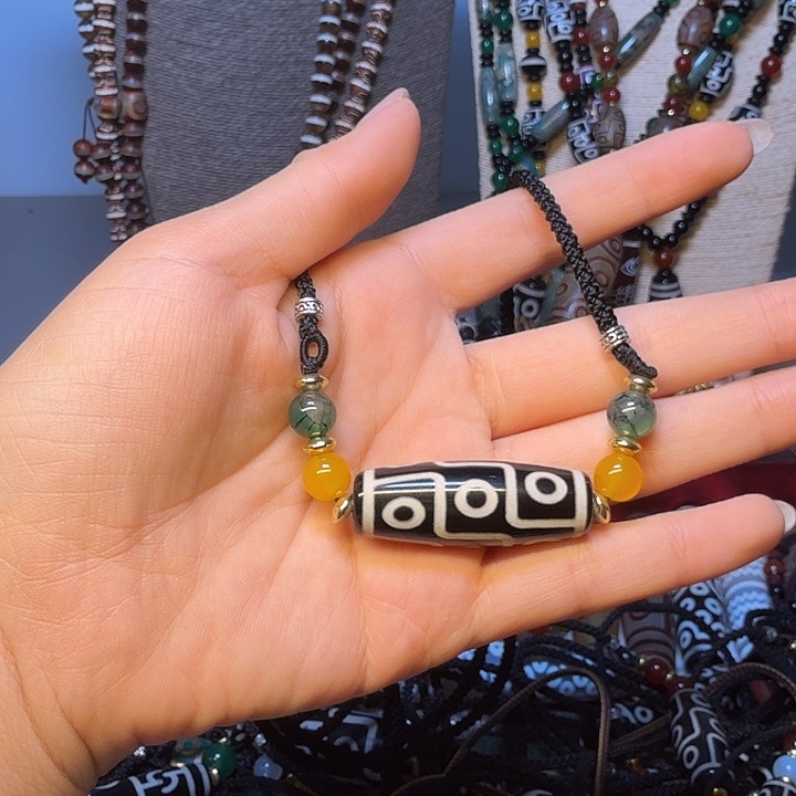 阿***隆玛瑙/玉髓未镶嵌颈饰