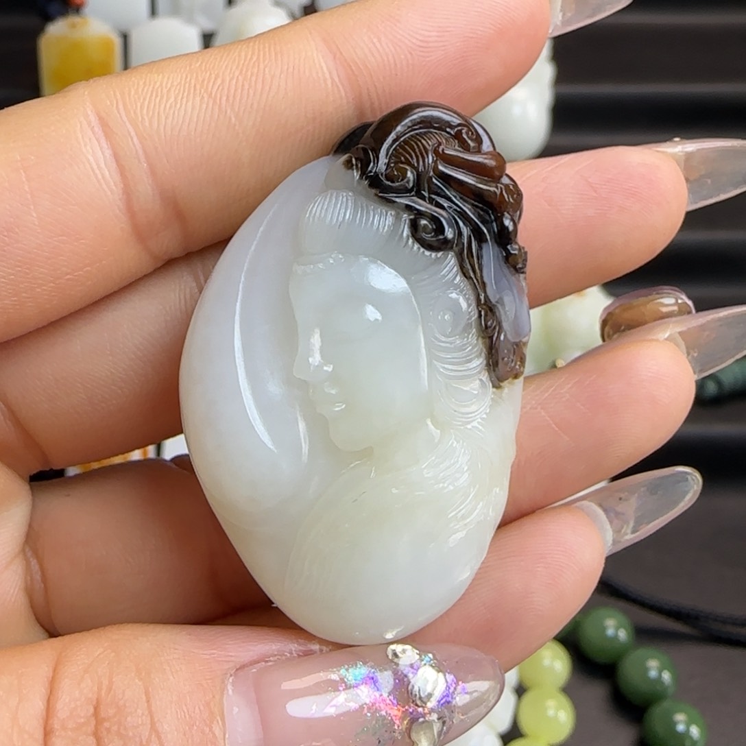 和田玉颈饰未镶嵌