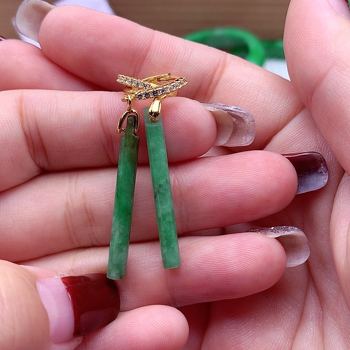 翡翠颈饰银S925镶嵌翡翠