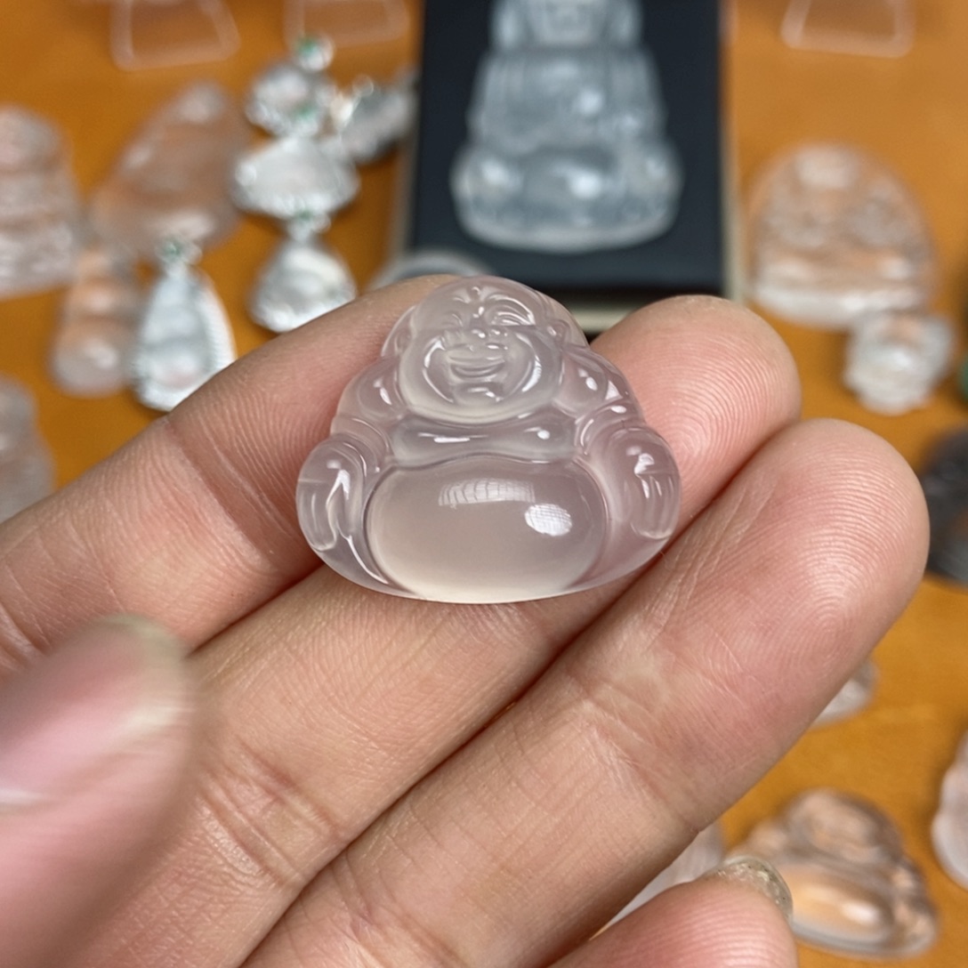 石英质玉吊坠未镶嵌百****、