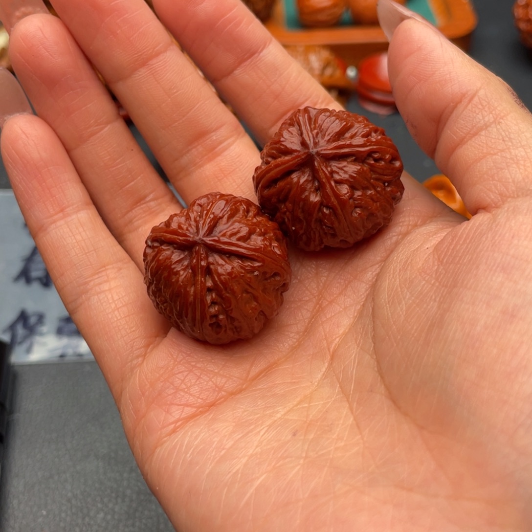 辣***椒文玩核桃把件四棱