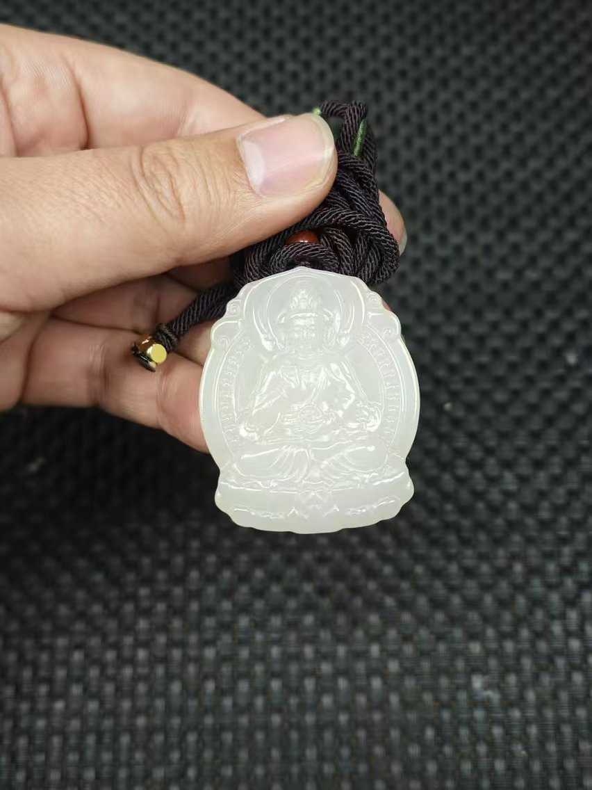 天然和田玉老料白玉正装观音1.30清货3