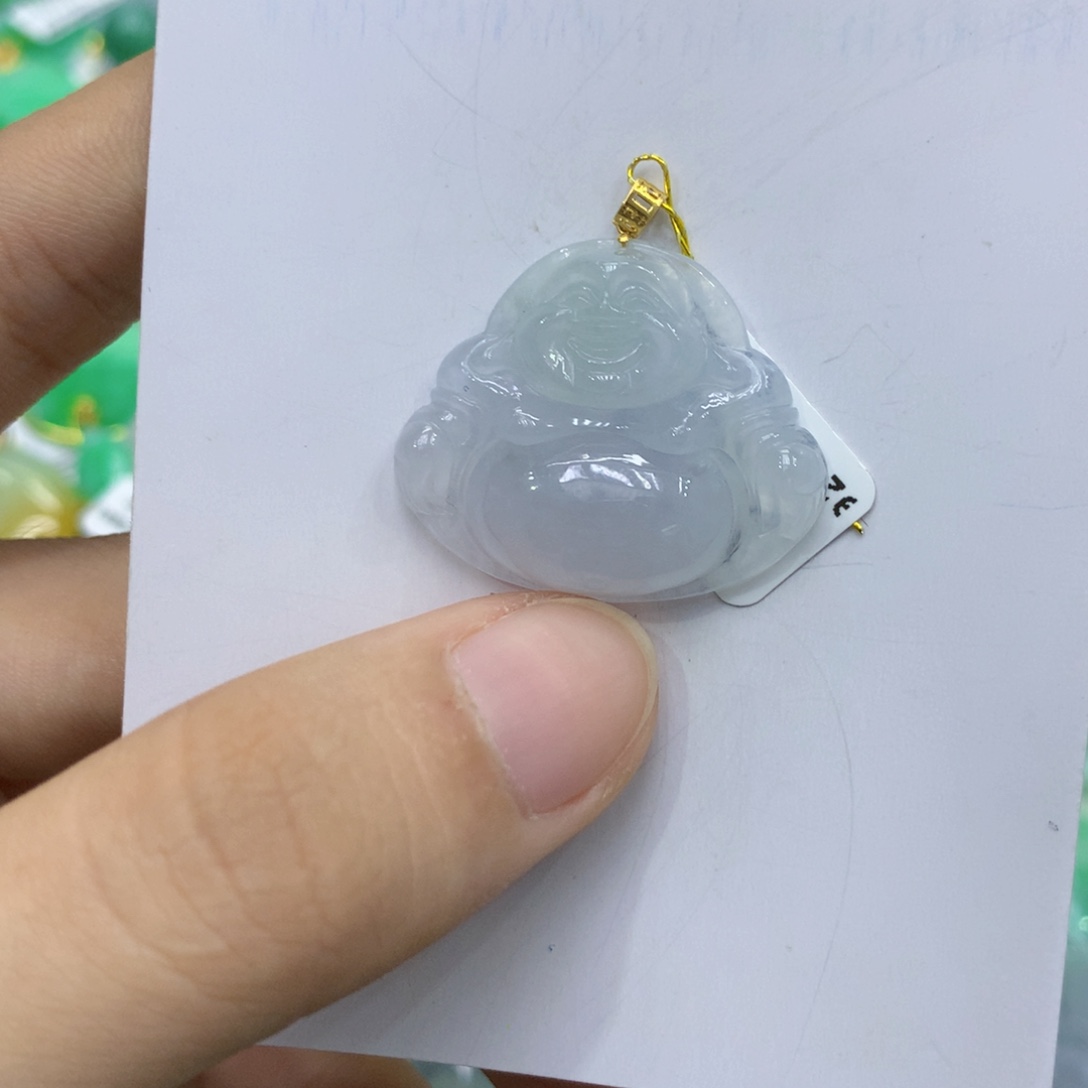 颈饰18K金镶嵌翡翠