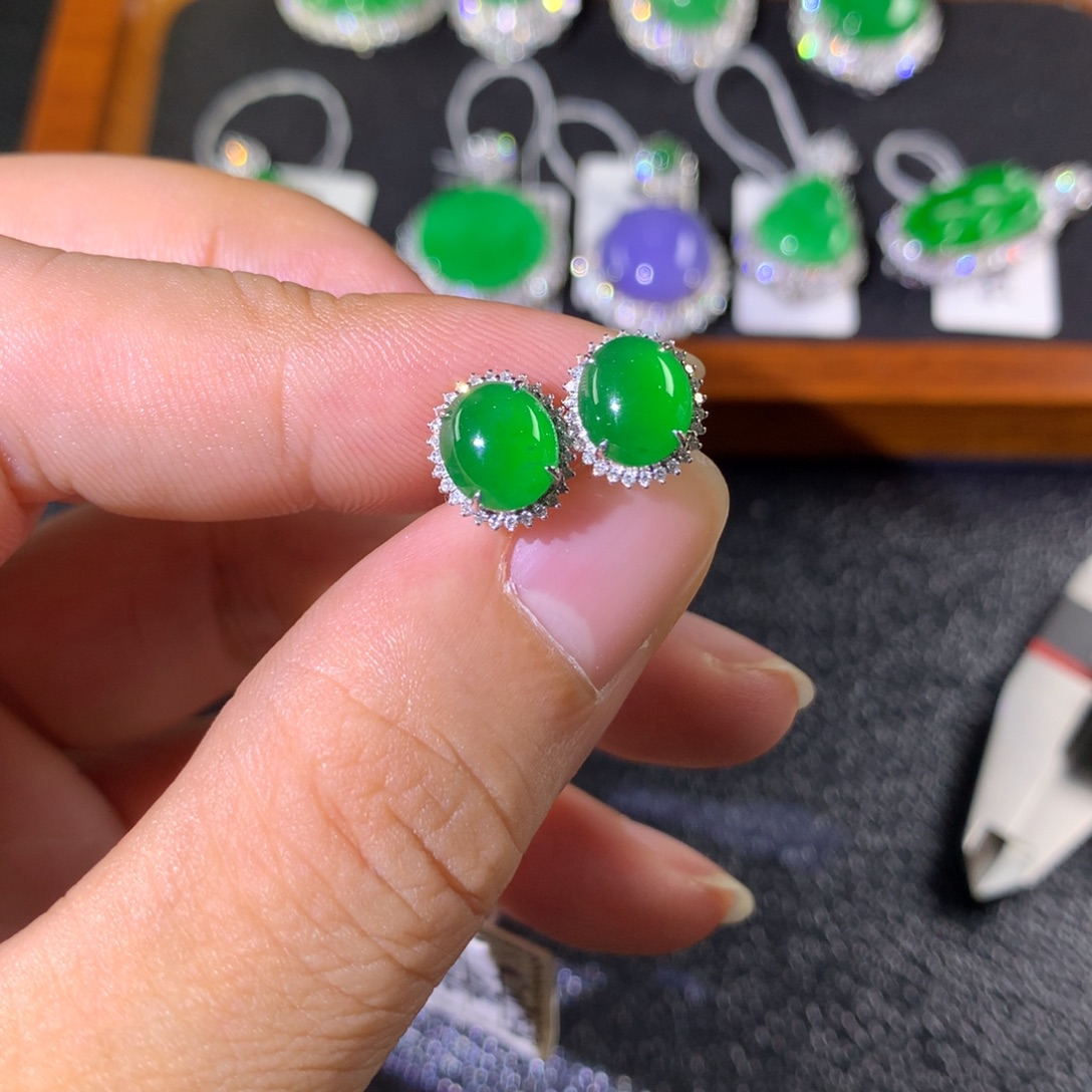 蜡***小翡翠18K金镶嵌耳饰翡翠