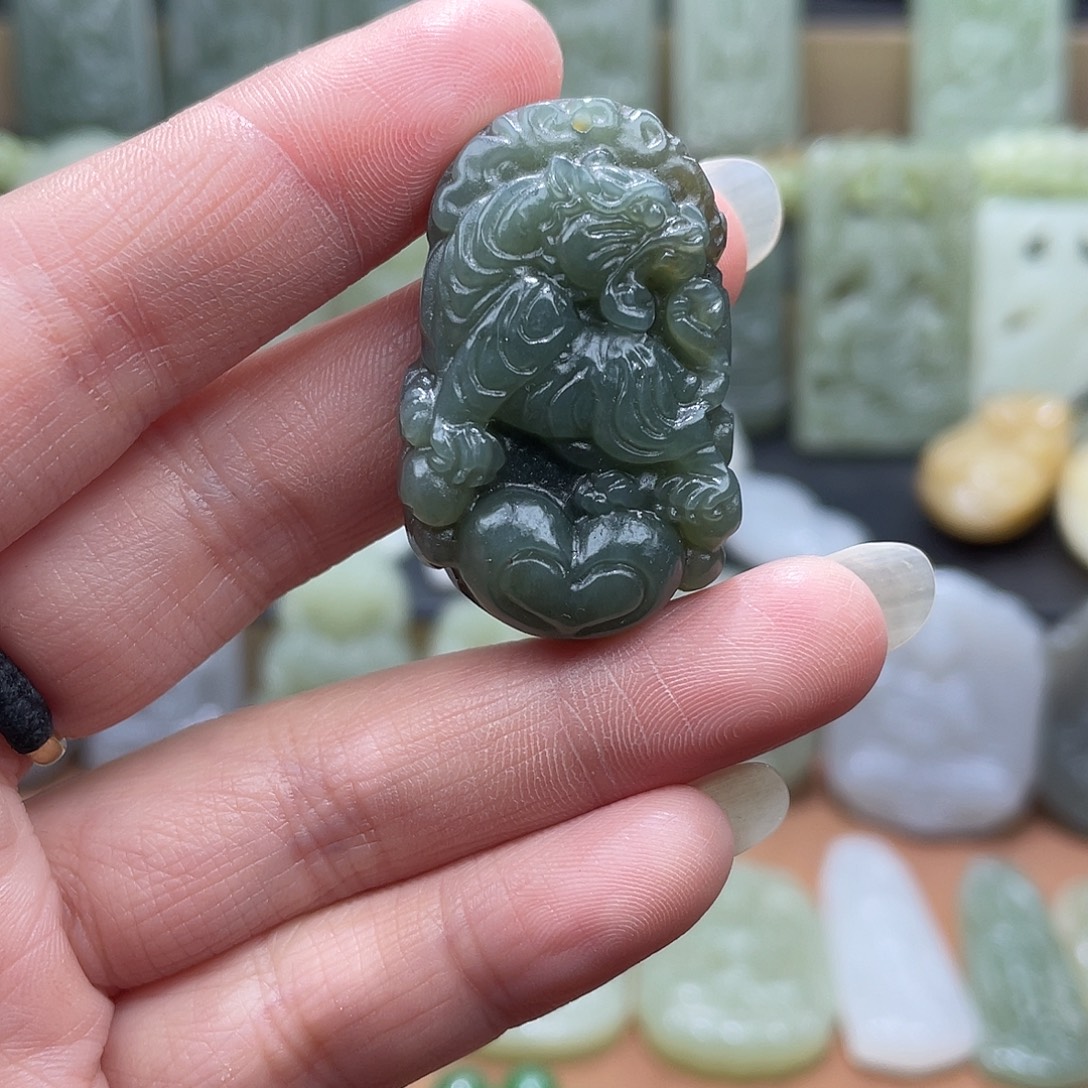 和田玉未镶嵌吊坠(不含链)