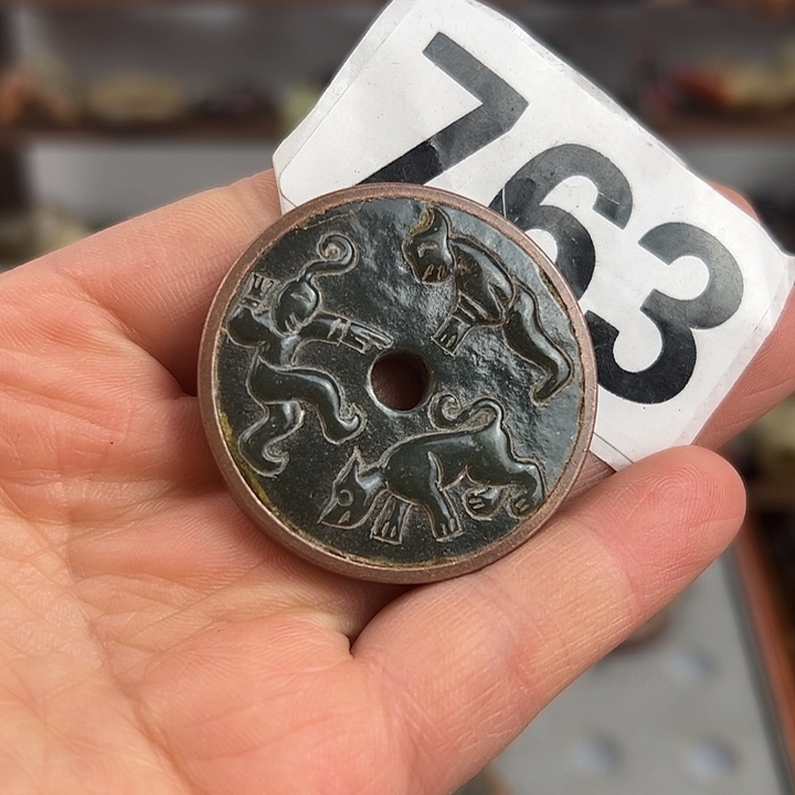 和田玉（糖玉）颈饰未镶嵌粉**髅