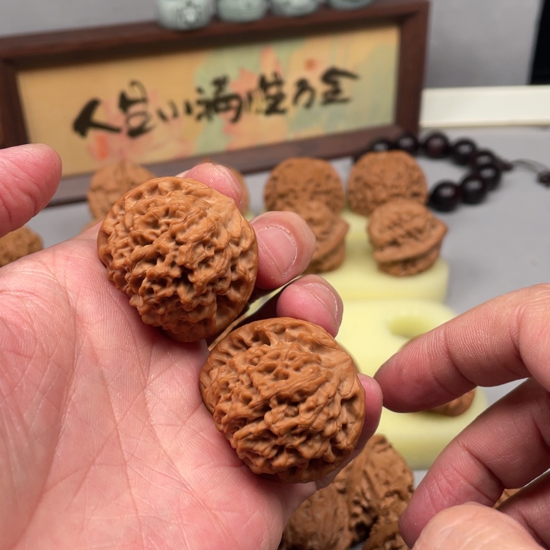文玩核桃把件秦闷