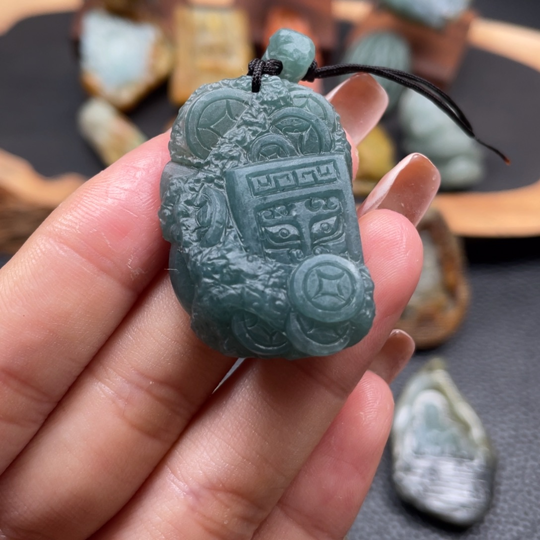 定制翡翠未镶嵌翡翠