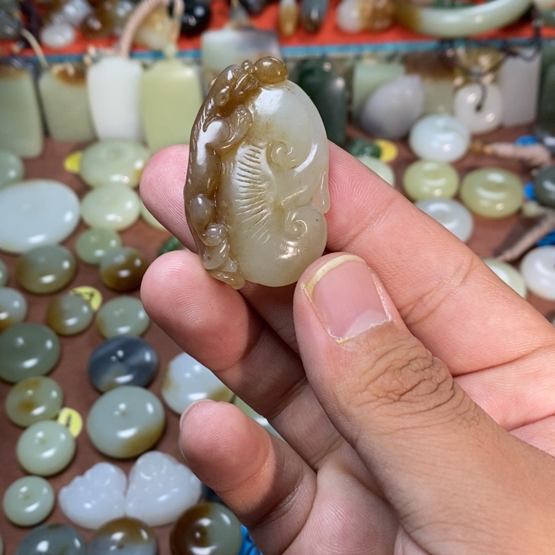 和田玉未镶嵌吊坠(不含链)