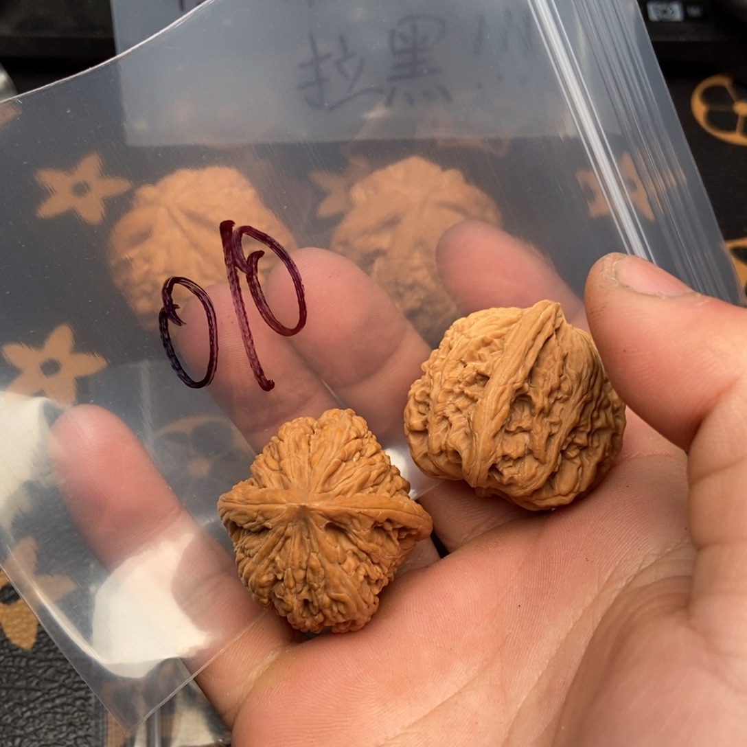 吊坠文玩核桃密文