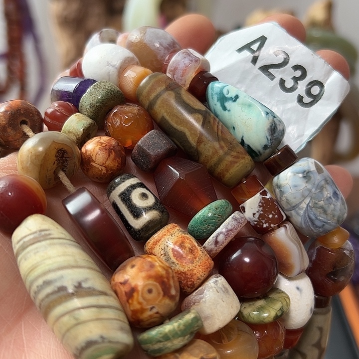 是***呀玛瑙/玉髓未镶嵌颈饰