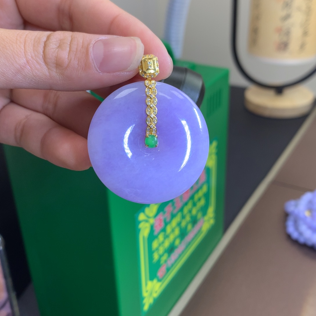 翡翠颈饰18K金镶嵌仁**業翡翠