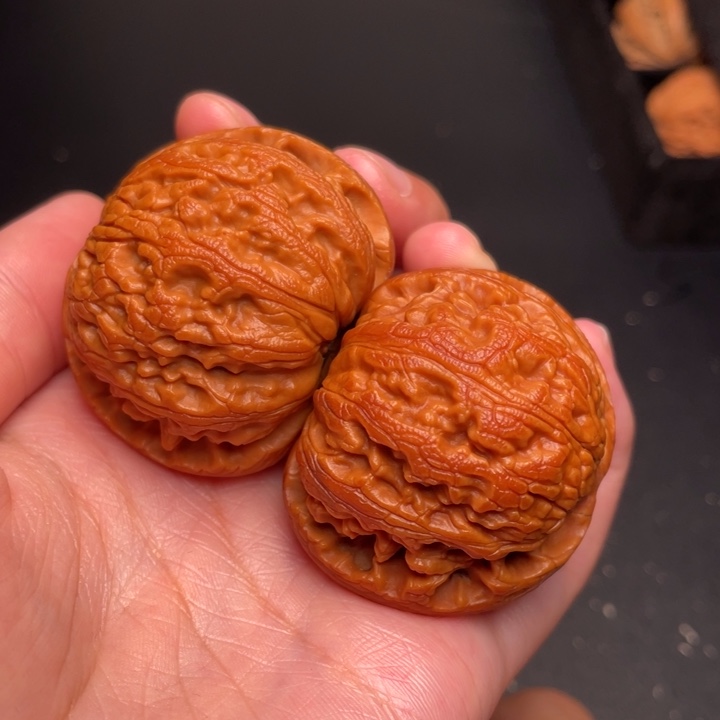 秦岭野生核桃文玩