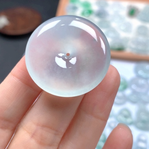 翡翠颈饰未镶嵌冰种平安扣