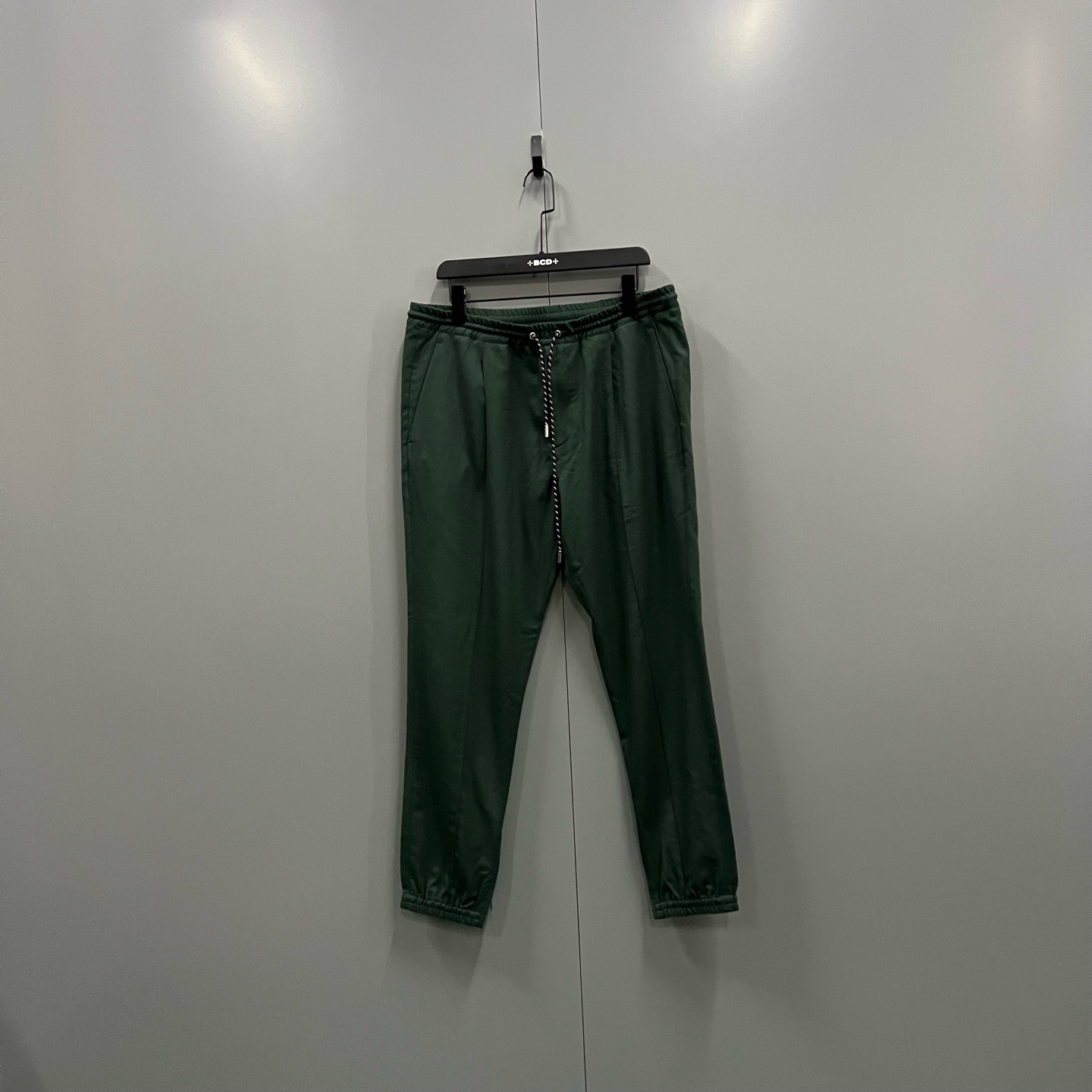 95新 DIOR/迪奥 jp123 102815 迪奥 深绿色抽绳束脚裤 52码