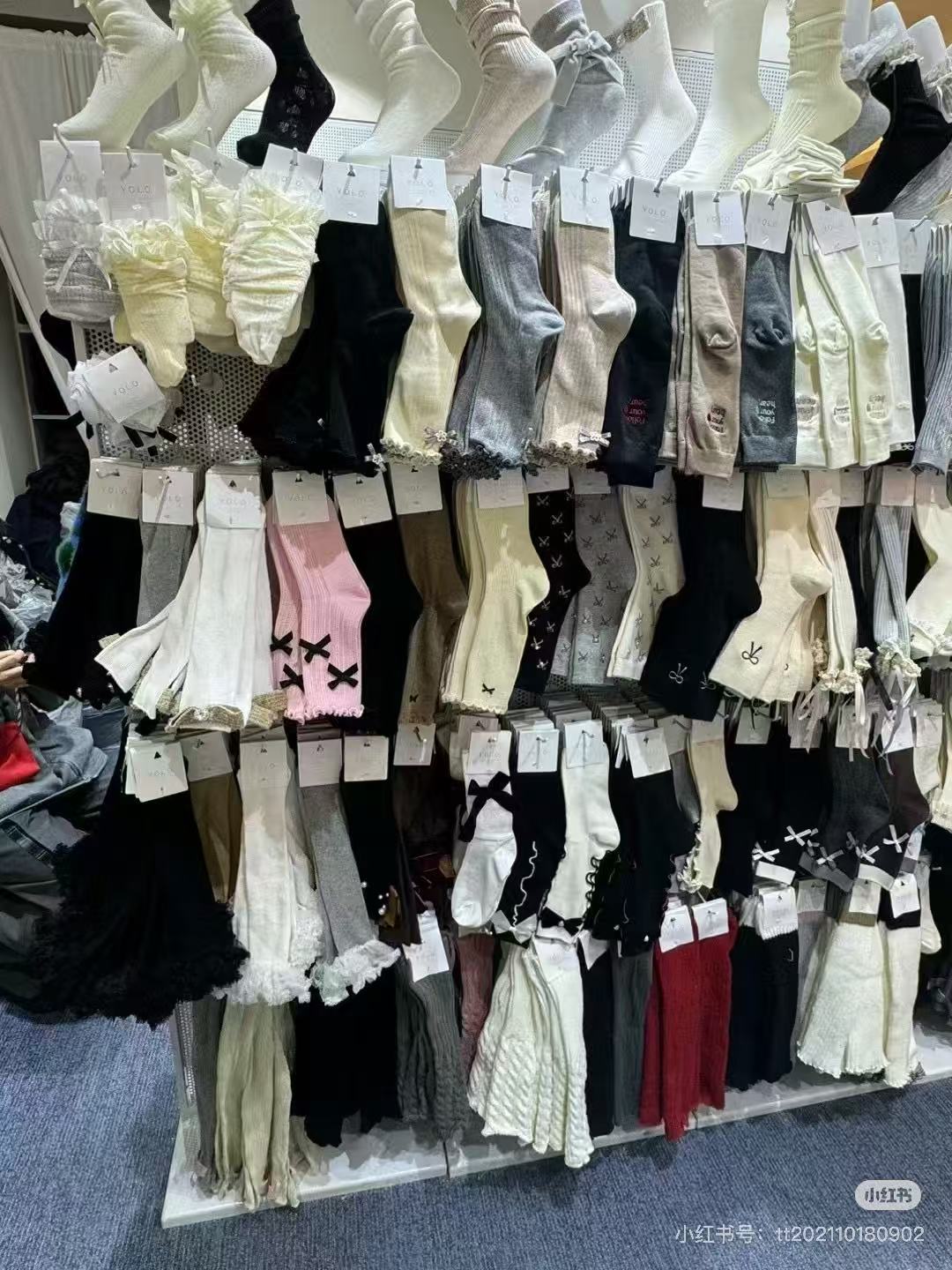 韩国正品袜子（随机发一双）