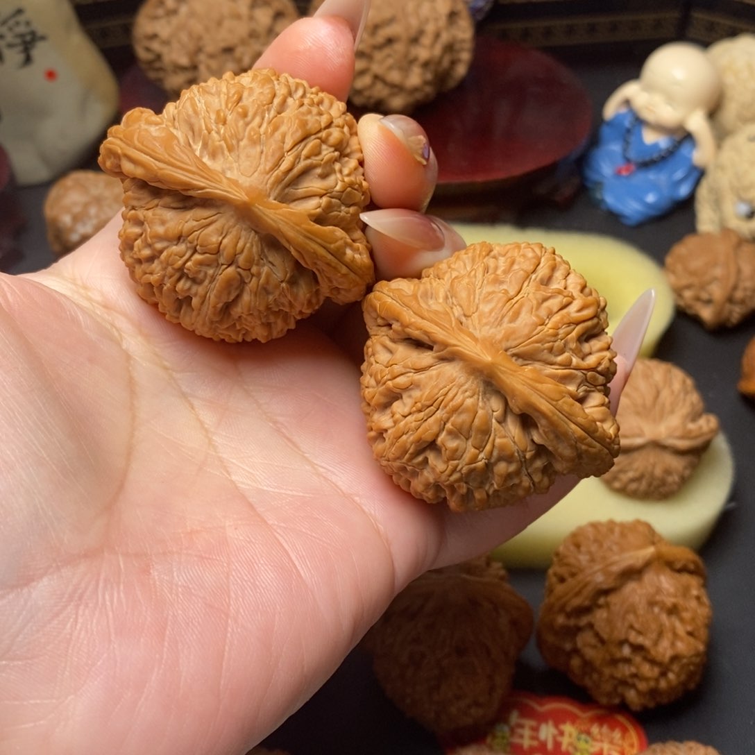 文玩核桃把件水龙纹48