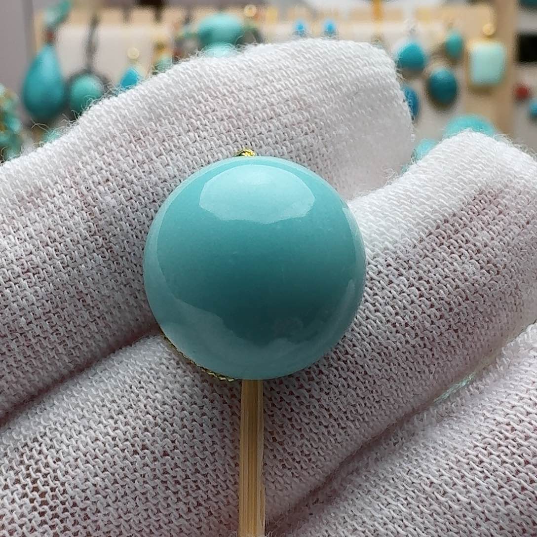 绿松石配饰未镶嵌