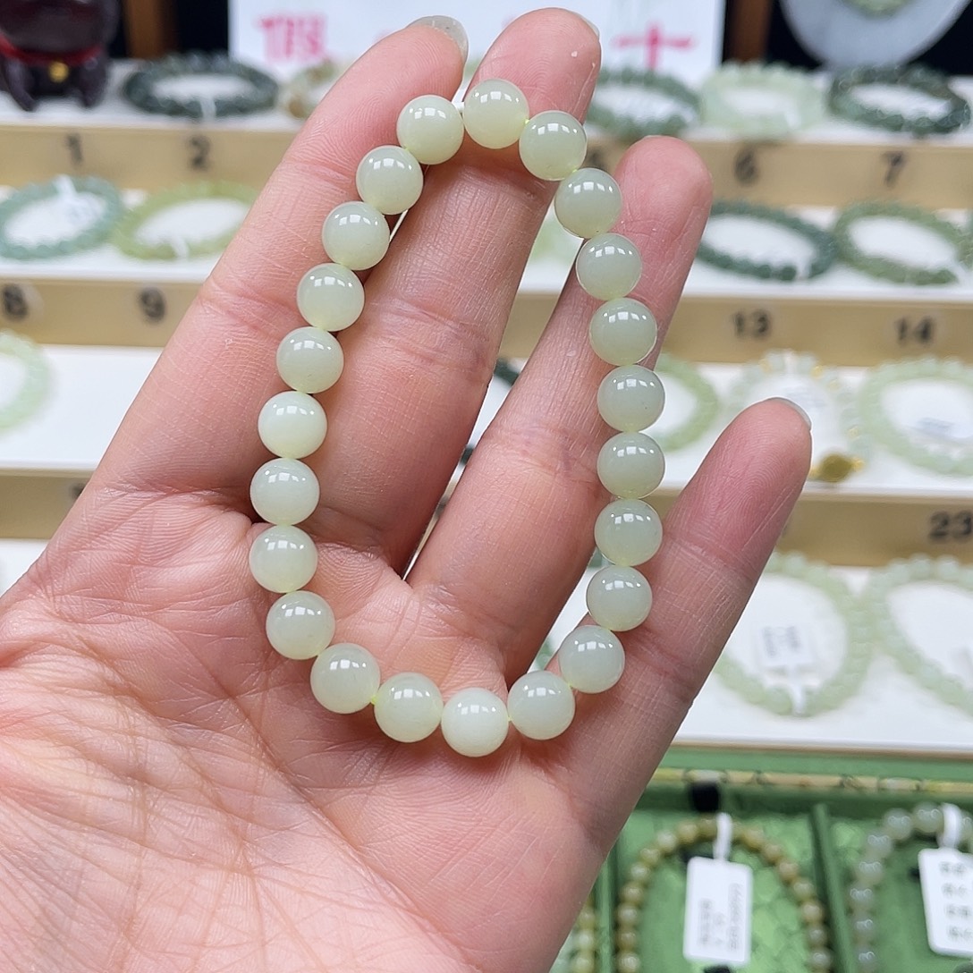 一***凉和田玉未镶嵌手链