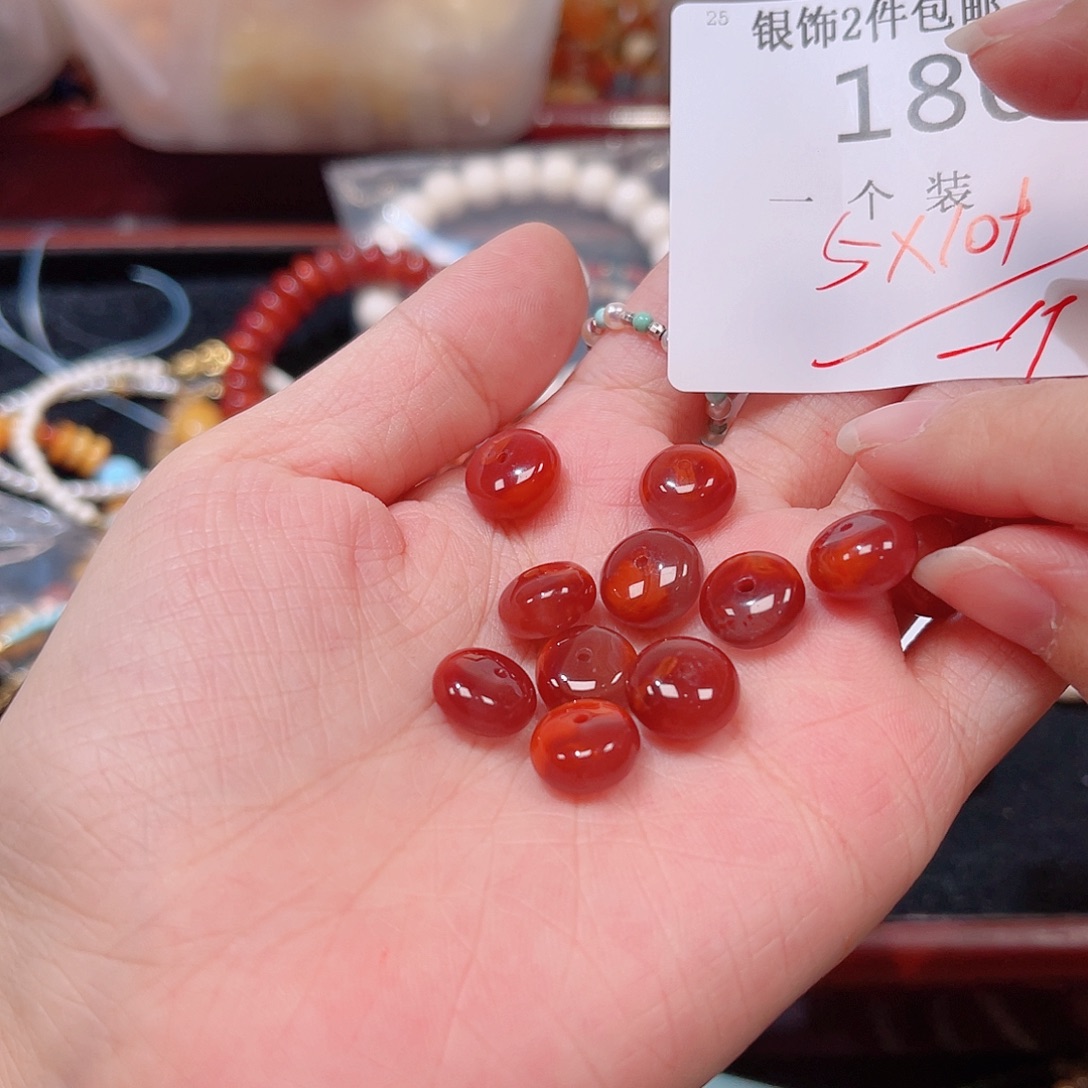 珠宝半成品未镶嵌水晶180 。     