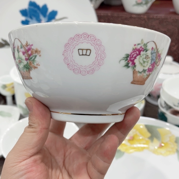 壶釉上彩瓷的颜色六寸