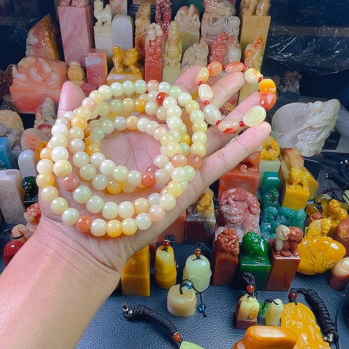 柿***意寿山石2芙蓉手串，其中一串是108个，一串小的