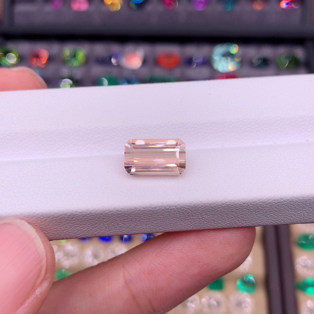 碧玺珠宝半成品未镶嵌