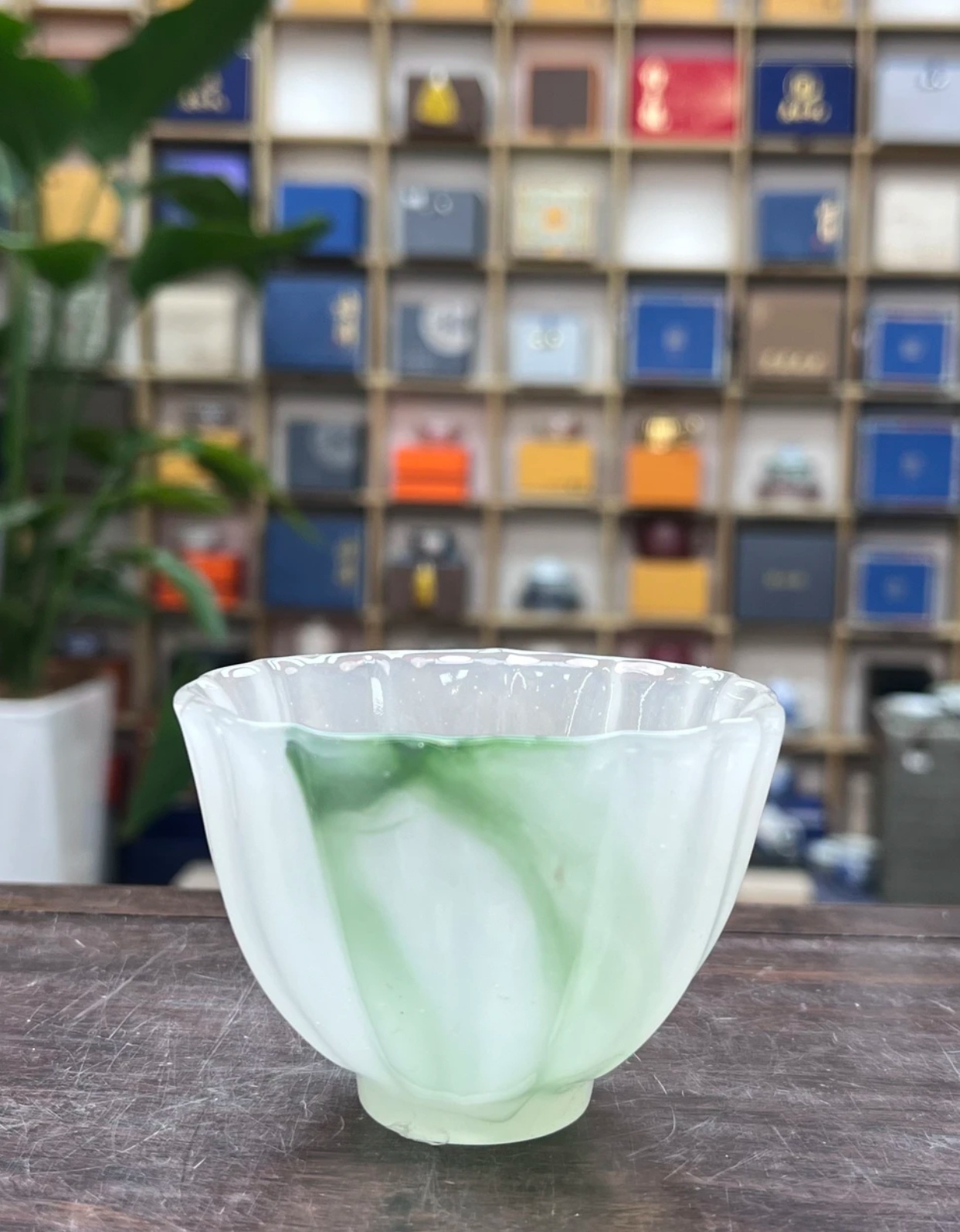 G2020-飘绿斜口琉璃杯YY