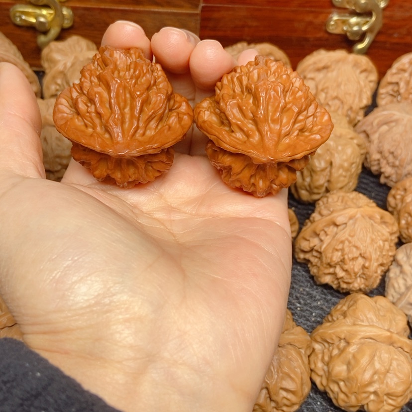 【闪购商品】吊坠文玩核桃拿**森帝王42