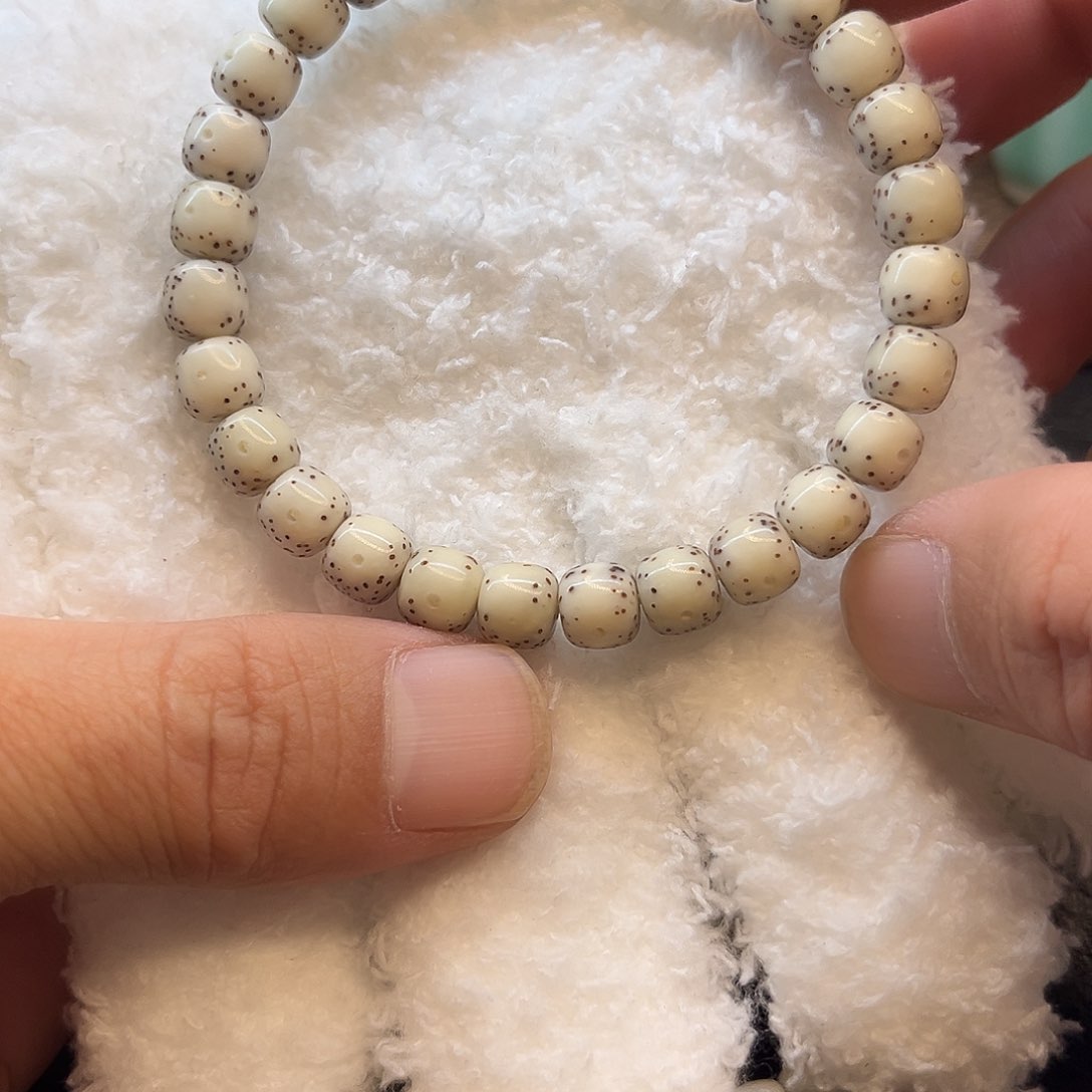 星月菩提手串8冰糖细星通体留白