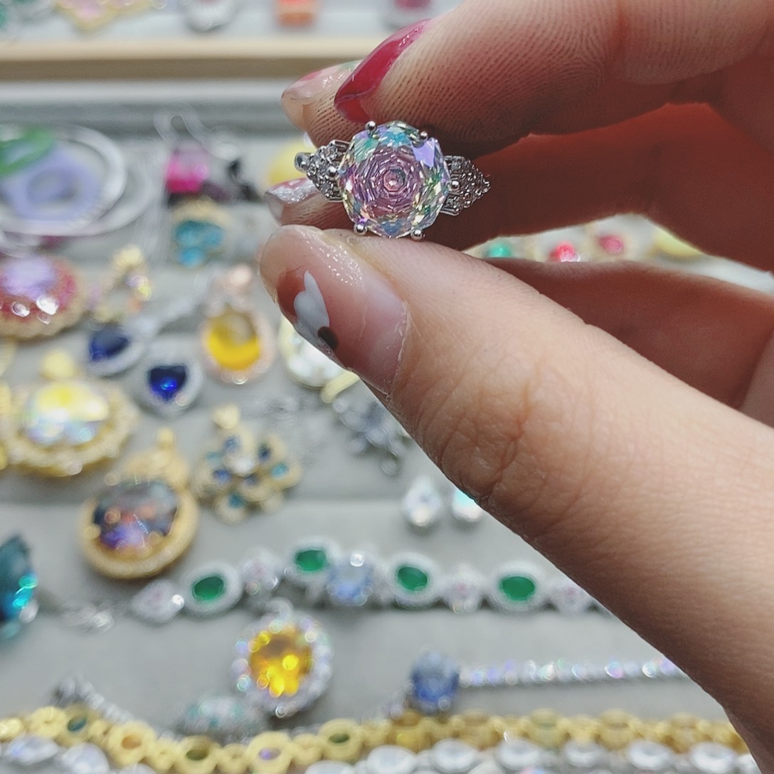 【闪购商品】托帕石耳饰银S925镶嵌